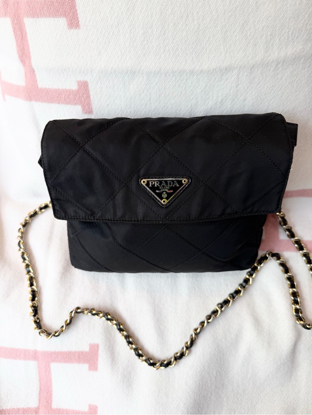 Prada⭐️Black Quilted Gold Chain Shoulder Bag! RARE! ⭐️Always Open to offers! - Picture 6 of 16